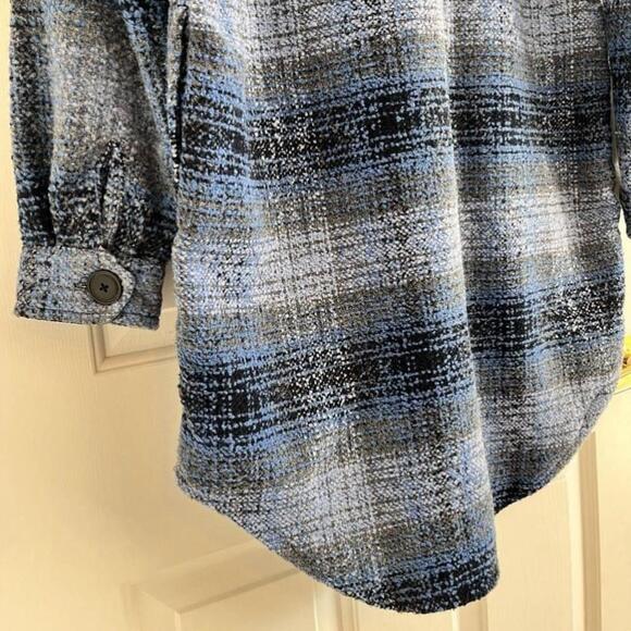 🚓 Britney Longline Shacket Blue Plaid Small - Picture 8 of 13